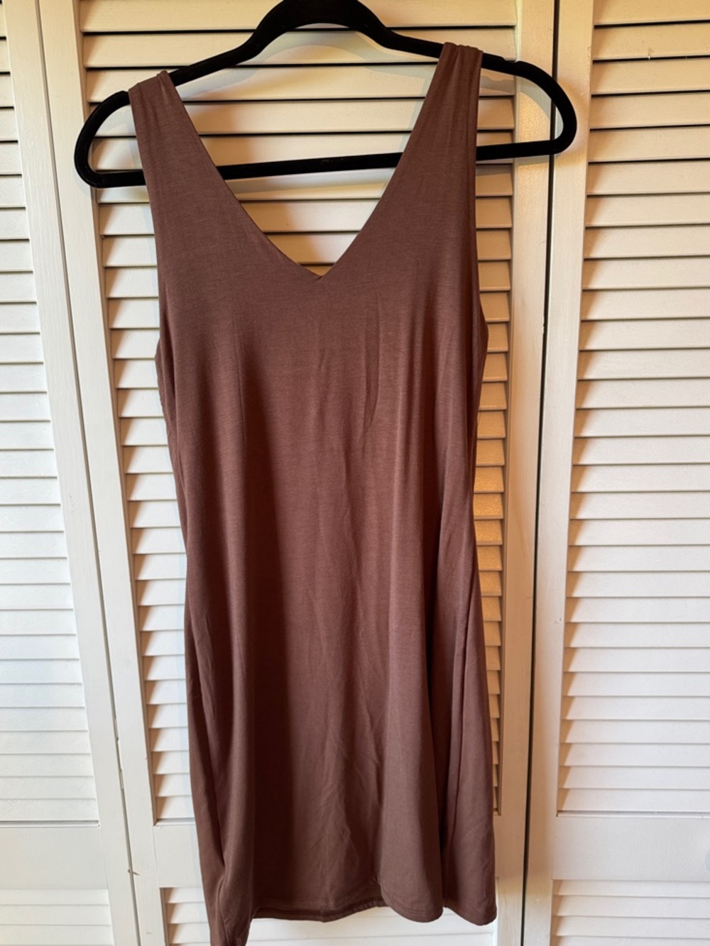Sleeveless V-Neck Midi Dress in Chocolate Brown - Picture 2 of 4